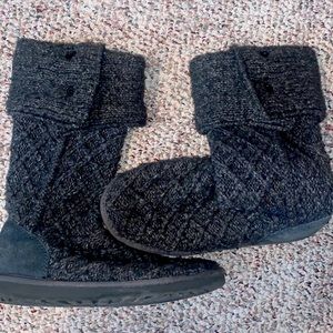 Grey UGG size 9